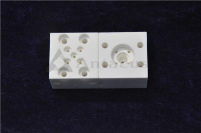 China Lightweight Laser Cutting Precision Al2O3 Ceramic Components for sale