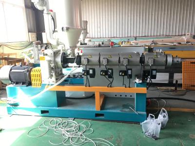 Китай Пластиковая производственная линия шланга Pvc 50mm, машина штранг-прессования трубы из волнистого листового металла зацепляет управленный продается
