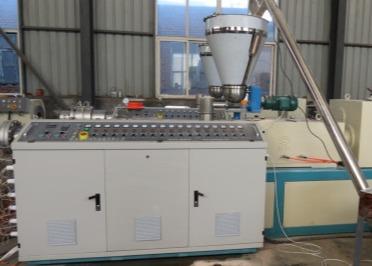 China tubulação gêmea do cabo da canalização da eletricidade do PVC da máquina da extrusora de parafuso de 20-110mm à venda