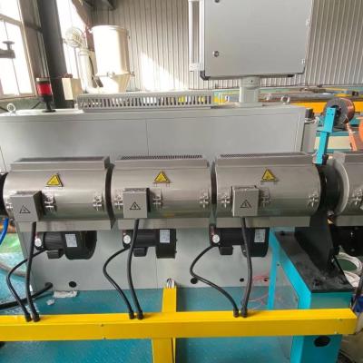 China linha de produção plástica da tubulação da canalização do PVC 91KW de 16-32mm que faz a máquina à venda