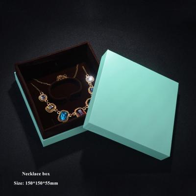 China Custom Packaging Cardboard Jewelry Boxes For Necklaces Shoulder Type With Velvet Lining for sale