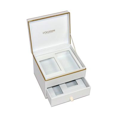 China Multifunctional Cosmetic Gift Boxes Two Tiers With Grosgrain Ribbon for sale