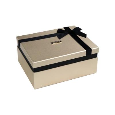 China ODM Service Decorative Cosmetic Gift Boxes , Bespoke Gift Boxes With Fixed Ribbon for sale