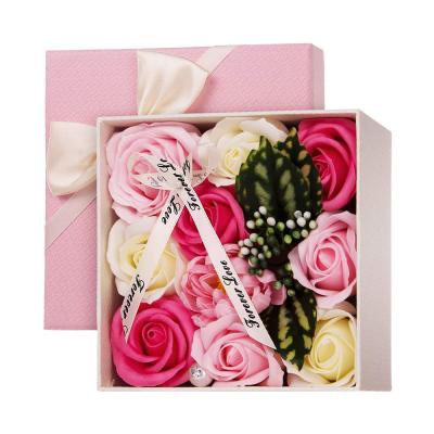 China Artificial Rose Soap Flower Bouquet Boxes 14.5cm*14.5cm*7.5cm For Teachers for sale