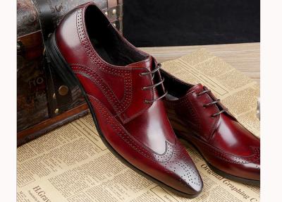 China Zapatos de hombre de Oxford Brogue de cuero de vaca Zapatos de hombre clásicos en venta