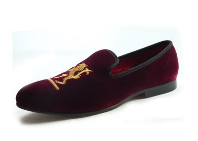 China Lion Embroidered Mens Velvet Loafers Handmade Mens Black Velvet Slippers For Wedding for sale