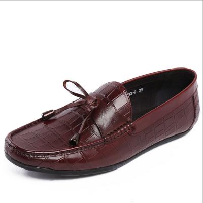 China Casual Mens Leather Loafers Anti Skidding  Moccasins Bow Tie Flat Shoes for sale