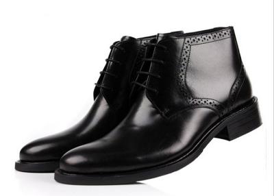 Chine Boots à chevilles pour hommes en cuir à grain entier à orteils ronds en noir et marron à vendre