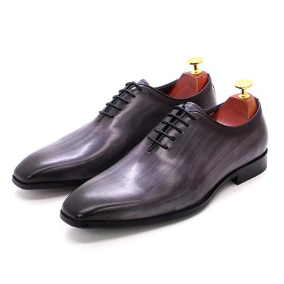 China Genuine Leather Men's Dress Shoes Italy Stylish Black / Brown Business Shoes for sale