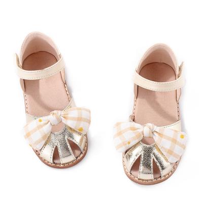 China Leather Girls School Shoes Round Toe TPR Sole With Bow Tie for sale