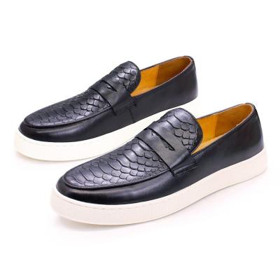 China Hombres personalizados Slip On Sneakers Zapatos de pie redondo Zapatos con forro de cuero en venta