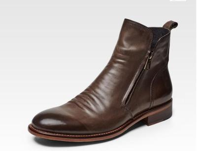 China Botas de pie redondo para hombres botas de tobillo cordones de cuero genuino botas de vintage de punta en venta