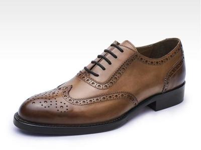 China Negocios, zapatos de cordón, zapatos de marca de cuero suave, zapatos de fiesta para hombres. en venta
