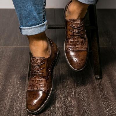 China Zapatos de piel de cocodrilo Patina para hombres, Brogue Wingtips Zapatos de hombre de cuero exótico en venta