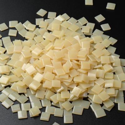 China Pellets Bookbinding Hot Melt Adhesive Glue For Paper Binding White Yellow for sale