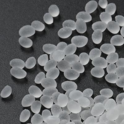 中国 White Heat Set Fabric Glue Lamination Hot Melt Adhesive Pellets 販売のため