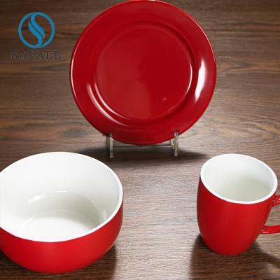 中国 情熱Red Colorful Porcelain Plates 3pcs Christmas Lifestyle 販売のため