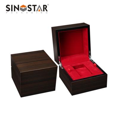 China Soft Velvet Lining Wooden Watch Box for Storage And Display Top And Bottom Box/Custom Te koop