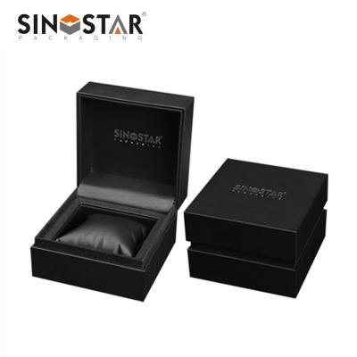 China Leather Wristwatch Display Box Featuring Gold Hot Stamping and Beige Lining Color en venta
