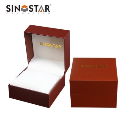 中国 Glossy Varnishing For Polymeric Chronometer Case With Watch Storage And Display 販売のため