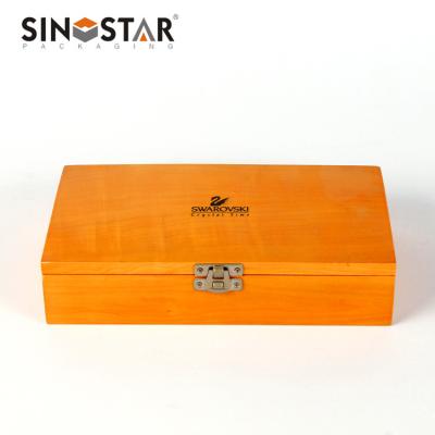 中国 Walnut Wooden Jewelry Box with Custom Dimension L X W X H and Accept Custom Order for 販売のため