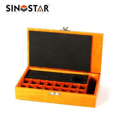 China Jewelry Storage Plastic Jewelry Box Simple Design with OEM Order Acceptable Te koop