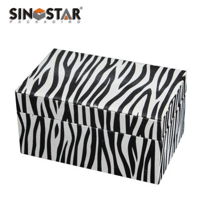 China Small / Medium Sized Leather Jewelry Box With Rectangular Customized Service for sale