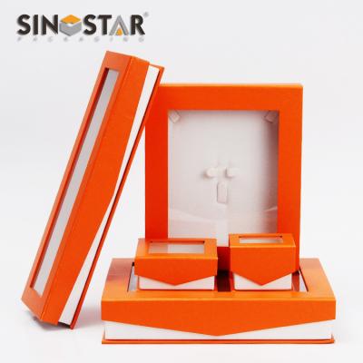 Cina OEM Accepted Jewelry Paper Gift Box with Printed Design for Presenting Gifts in vendita