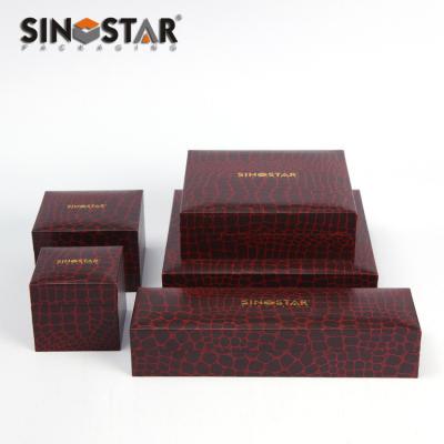 China Small Plastic Jewelry Box With Foil Stamping For Jewelry Storage for sale