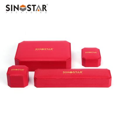 China Plastic Jewelry Box with Simple Jewelry Storage and Removable Tray for Simple Storage for sale