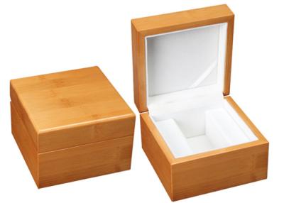 China Single Solid Wooden Watch Box Handmade Recyclable High - Grade For Gift Packaing for sale