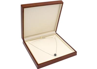China Custom Order Accept for Wooden Jewelry Packaging Boxes with Hinge en venta