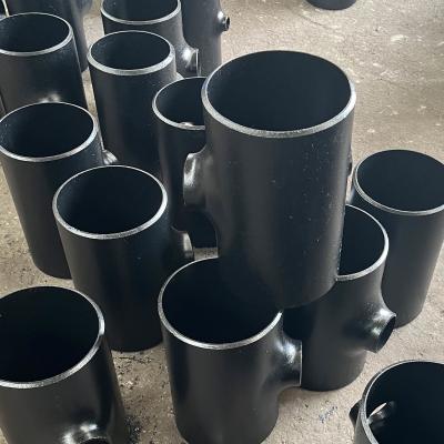 China Dicke Sch 40 Rohrverbindungen aus Kohlenstoffstahl Schwarze Farbe zu verkaufen