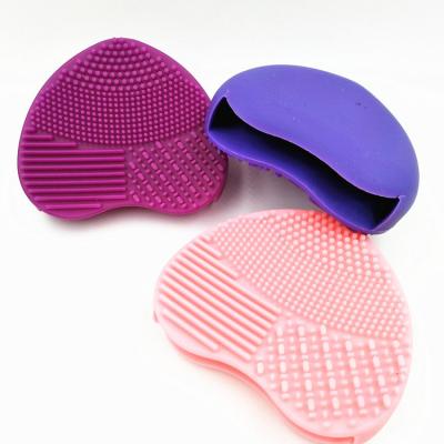 China Heart Shape Silicone Makeup Brush Cleaner 82*74*30mm Custom Silicone Products Beauty Tool en venta