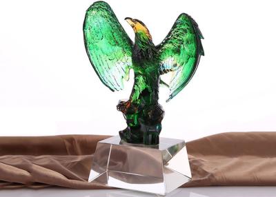 China Lembranças de vidro dos vencedores de Liuli do chinês do jade com Eagles vitrificado na parte superior à venda