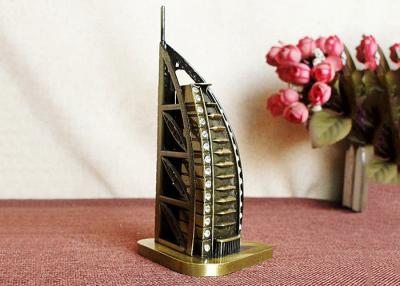 China Modelo famoso plateado bronce del edificio de los regalos del arte de DIY del hotel del árabe del Al de Burj en venta