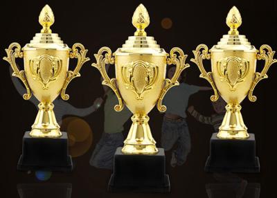 Chine Type plaqué par or tasse en plastique de trophée, trophée fait sur commande de tasse de sports de logo à vendre