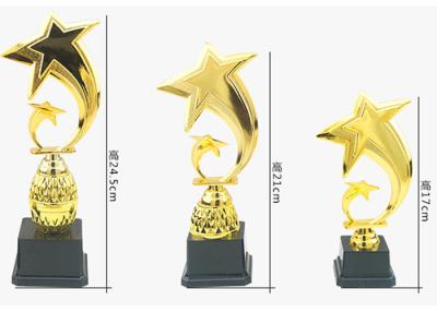 Chine Tasse en plastique de trophée de logo fait sur commande avec des tailles de la conception trois d'étoile facultatives à vendre