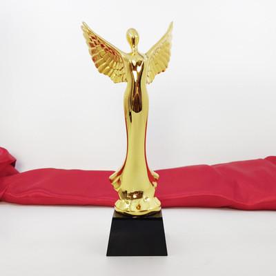 China Cuadro trofeo del vuelo de la resina del premio de la música de la altura de 285m m con las alas en venta
