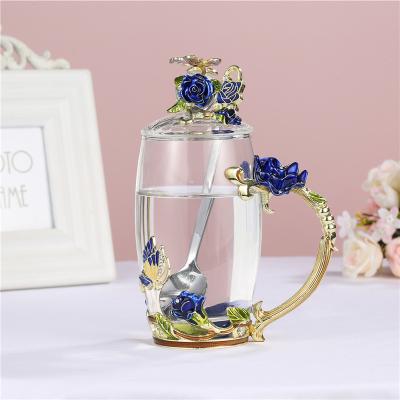 China Tazas de cristal de la taza de café del esmalte 320ml con la mariposa hecha a mano Rose de la cuchara en venta