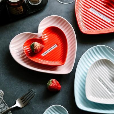 China Creative Heart Shaped Ceramic Plate Set For Cake Dessert Fruit 6 Inch 8 Inch for sale