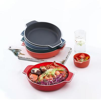 China Large Round Ceramic Tray , Non Stick Porcelain Baking Pan Nordic Style for sale