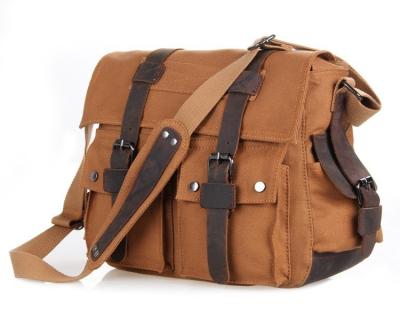 China Polyester Business Casual Messenger Bag , 12oz Men'S Business Leather Shoulder Bag for sale