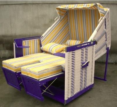 China Fir Wood And PE Rattan Roofed Beach Chair With 260g Terylele Fabric for sale