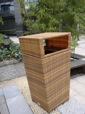 China Outdoor Rattan Furniture Trash Bin For Park / Bistro / Riverside for sale