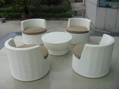 China Metal Frame And White Poly Rattan Obelisk Chair For Beach / Balcony for sale