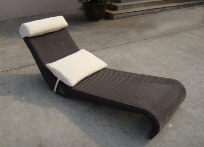 China All Weather Dark Brown Rattan Sun Lounger For Home Balcony for sale