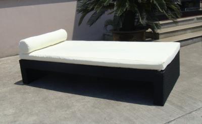 Китай Черный Lounger Солнця ротанга, напольный квадратный стул салона пляжа продается