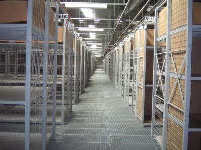 中国 倉庫多層の中二階の棚パレット積層ラックの床 販売のため