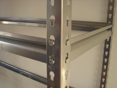 China Rivet Boltless Warehouse Shelving with Cold Rolled Strip Piercing for sale
